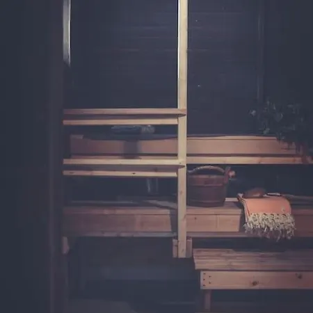 Karkausmaeki Glamping *