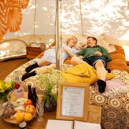 Karkausmaeki Glamping Luksustelt
